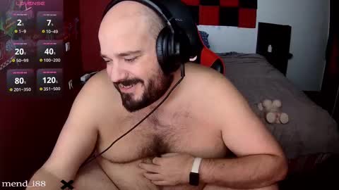 menditeta online show from October 31, 11:17 pm