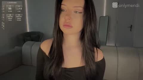 menndi online show from January 18, 7:50 pm