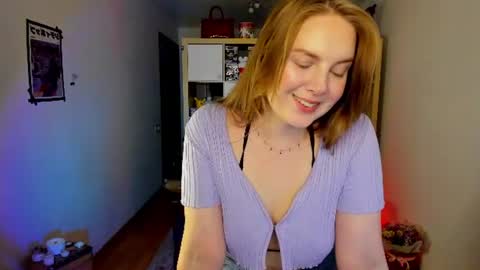 Snapshot of meow_k1tty chatting on June 26, 6:40 am Flora Next stream November 17th at 6 GMT online show from June 26, 6:40 am