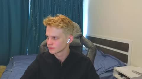 Snapshot of meow_mickey chatting on September 12, 7:30 am Mickey online show from September 12, 7:30 am