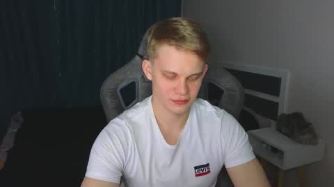 Mickey online show from March 10, 6:57 pm