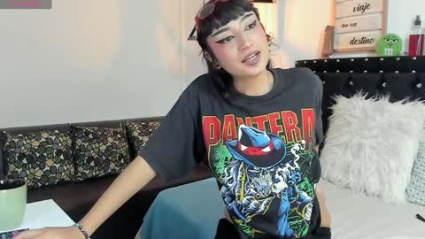 Snapshot of meow_mota chatting on January 7, 8:21 pm Valentina online show from January 7, 8:21 pm