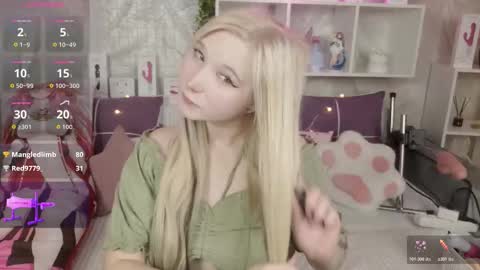 Snapshot of meowkakitty chatting on November 16, 2:28 am MeowkaKitty online show from November 16, 2:28 am