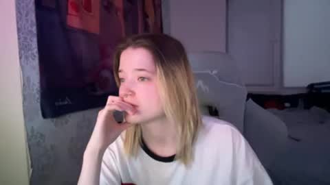 meowme online show from December 31, 4:06 am