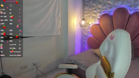    online show from February 9, 6:37 pm