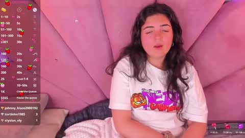    online show from February 9, 9:39 pm