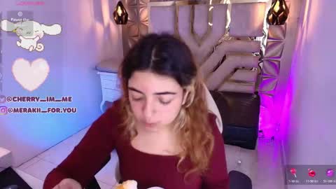    online show from December 4, 8:06 pm