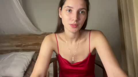 Snapshot of meralynn chatting on July 18, 9:35 am LEVA online show from July 18, 9:35 am