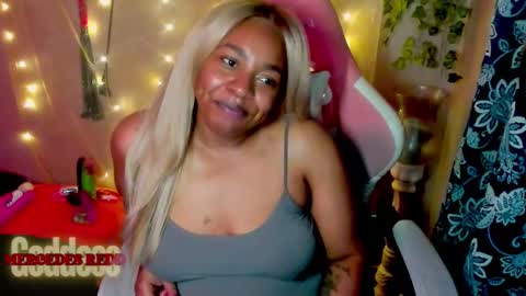 Mercedes Redd online show from June 6, 2:44 pm