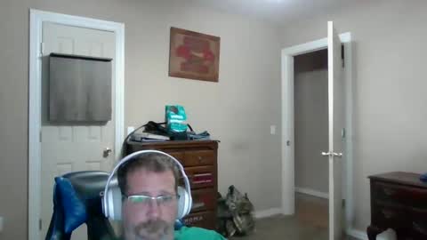 Snapshot of mercer1977 chatting on September 22, 3:03 pm mercer1977 online show from September 22, 3:03 pm