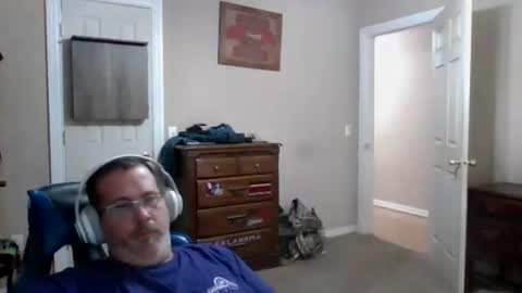 Snapshot of mercer1977 chatting on October 27, 9:52 pm mercer1977 online show from October 27, 9:52 pm