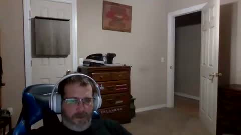 Snapshot of mercer1977 chatting on November 21, 11:31 am mercer1977 online show from November 21, 11:31 am