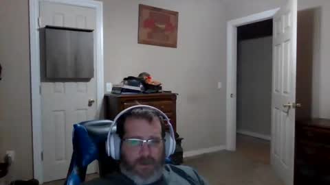 Snapshot of mercer1977 chatting on December 21, 9:38 am mercer1977 online show from December 21, 9:38 am