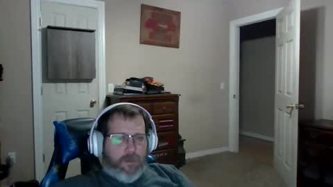 Snapshot of mercer1977 chatting on January 8, 1:57 pm mercer1977 online show from January 8, 1:57 pm