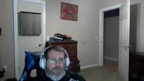 Snapshot of mercer1977 chatting on February 8, 4:05 am mercer1977 online show from February 8, 4:05 am