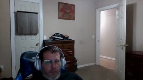 Snapshot of mercer1977 chatting on April 21, 6:23 pm mercer1977 online show from April 21, 6:23 pm