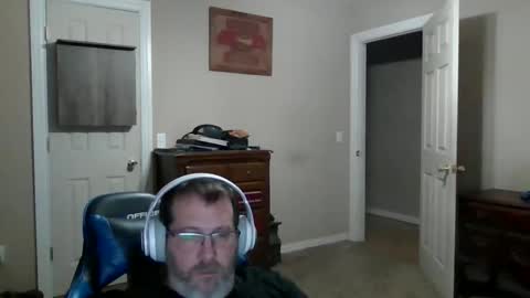 Snapshot of mercer1977 chatting on May 15, 12:45 pm mercer1977 online show from May 15, 12:45 pm