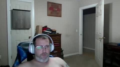 Snapshot of mercer1977 chatting on May 24, 6:29 am mercer1977 online show from May 24, 6:29 am