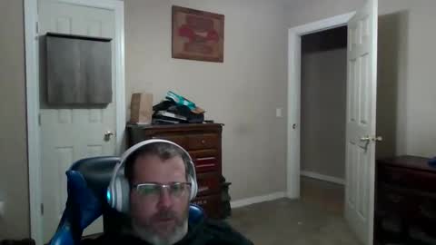 Snapshot of mercer1977 chatting on May 27, 6:16 pm mercer1977 online show from May 27, 6:16 pm