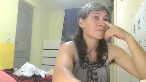 Snapshot of merciylove chatting on July 9, 4:33 pm Miss Helena online show from July 9, 4:33 pm