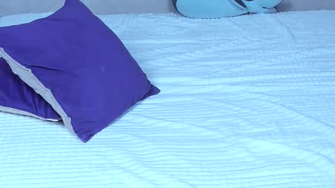 Mercy Bloom online show from September 15, 1:05 am