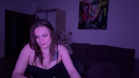 Snapshot of mercy_patterson chatting on May 7, 10:37 pm Mary online show from May 7, 10:37 pm