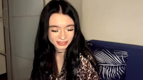 Snapshot of mereditheurich chatting on April 6, 4:30 pm Alice online show from April 6, 4:30 pm