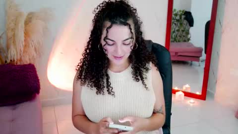 Merida Bell online show from March 25, 7:31 pm