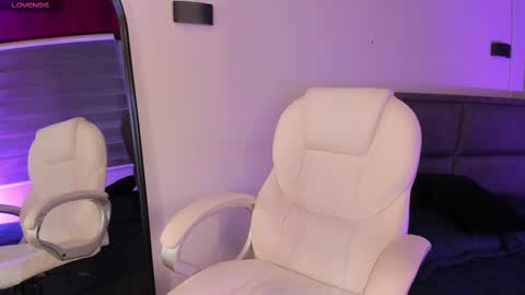 Merida  online show from February 25, 10:47 am