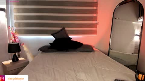 Merida  online show from November 29, 1:14 pm