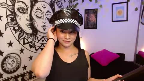 Merilyn  online show from October 27, 10:47 pm