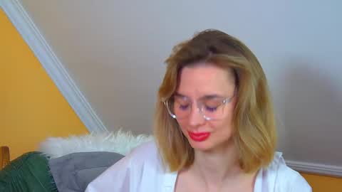 Snapshot of merlinmeyer chatting on February 18, 6:20 am Merlin online show from February 18, 6:20 am