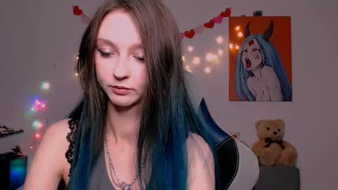 mermaidvibestides online show from February 17, 10:27 pm