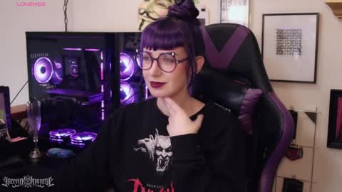 merrick monroe  online show from November 5, 9:04 pm