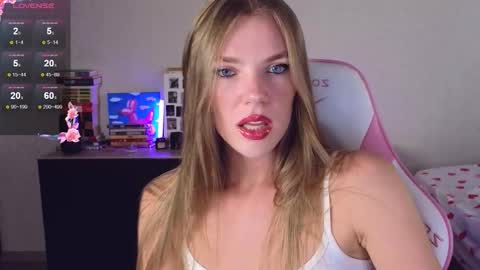 Susan online show from September 11, 3:45 pm