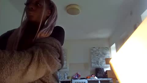 Alexismerton online show from March 24, 11:37 am