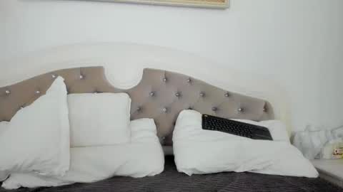 Mary online show from November 24, 9:47 pm