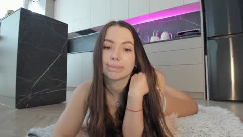 Snapshot of meryfoxxx chatting on April 20, 8:28 am meryfoxxx online show from April 20, 8:28 am