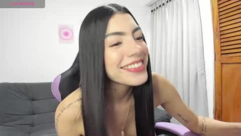 Snapshot of merysummer chatting on June 25, 6:12 pm Mery Summer online show from June 25, 6:12 pm