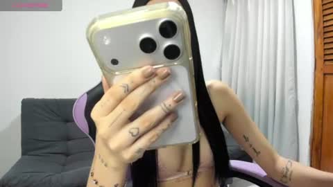Snapshot of merysummer chatting on July 25, 7:33 pm Mery Summer online show from July 25, 7:33 pm