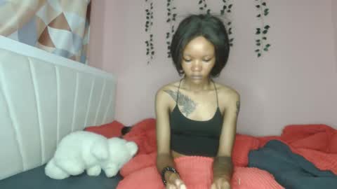 meggy and bree online show from April 14, 8:20 am