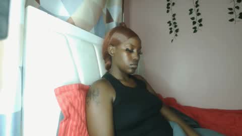 meggy and bree online show from April 15, 10:10 pm