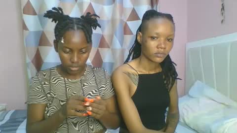 Snapshot of messyluna chatting on April 29, 8:59 pm meggy and bree online show from April 29, 8:59 pm