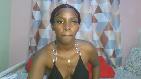 Snapshot of messyluna chatting on May 16, 5:34 pm meggy and bree online show from May 16, 5:34 pm