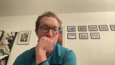 metallica92786 online show from April 12, 3:44 am