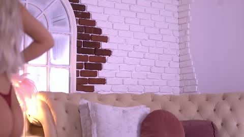 Metisha online show from July 8, 5:45 am
