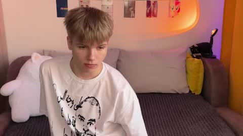 Arthur online show from April 17, 5:05 pm