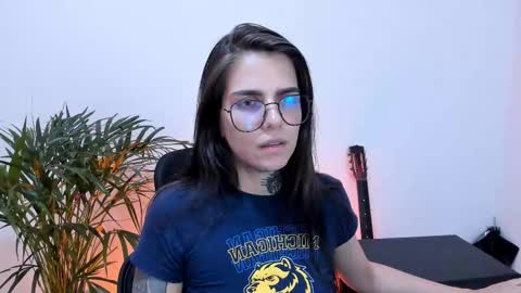 Snapshot of meurief chatting on February 21, 9:11 pm Meurif online show from February 21, 9:11 pm