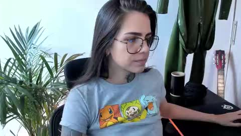 Snapshot of meurief chatting on September 21, 3:46 pm Meurif online show from September 21, 3:46 pm