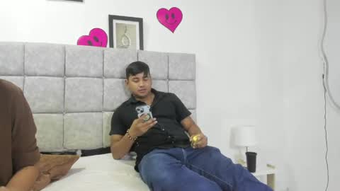 Snapshot of mevagom chatting on May 2, 12:48 am mevagom online show from May 2, 12:48 am